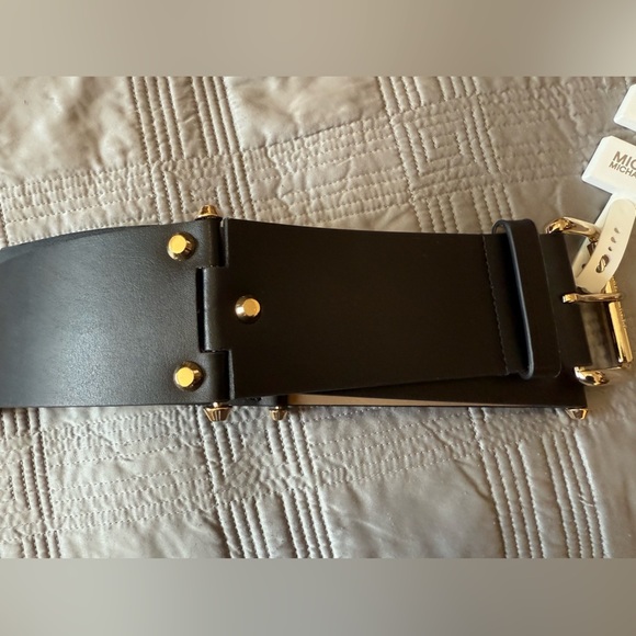 Michael Kors Elegant Black Belt with Gold Buckle Size Small main image 6
